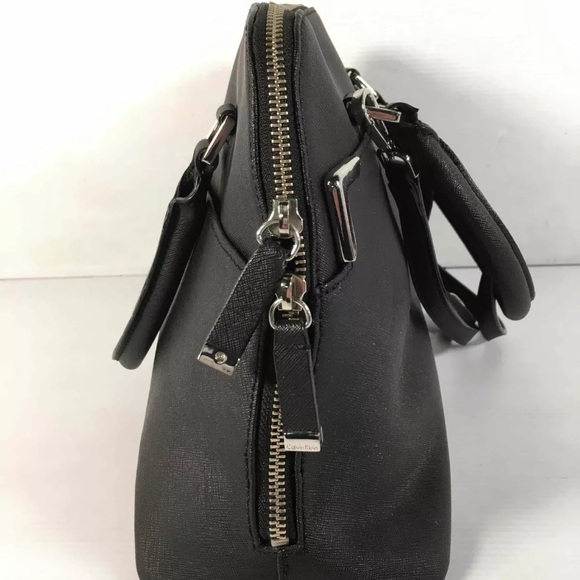 Calvin Klein saffiano large crossbody - Picture 3 of 5